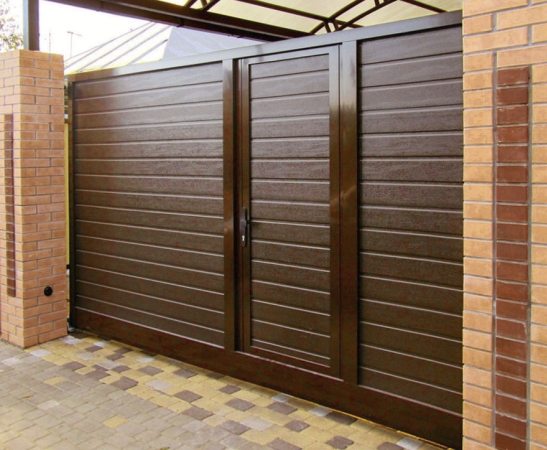 Ворота с калиткой в Тбилисской