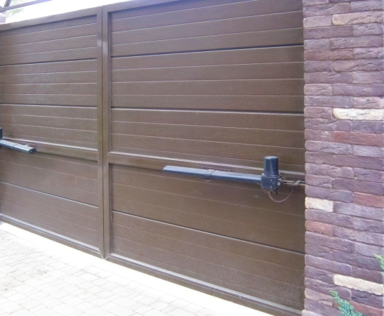 Автоматика для распашных ворот в Тбилисской