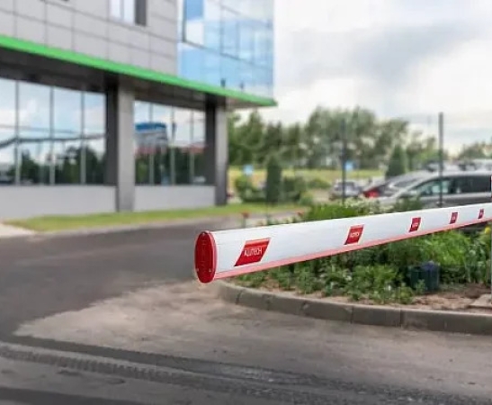 Установка автоматического шлагбаума в Тбилисской